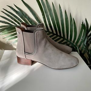 Lo-Waldo Grey Ankle Boots Wax Nubuck/Lamb Nap Louise et Cie